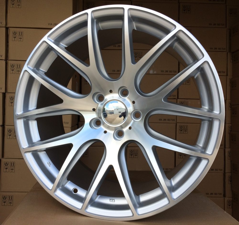 Diski R18 5x120 J8.5 ET35 RACINGLINE BK663 BMW Silver Polished (Rear+Front)