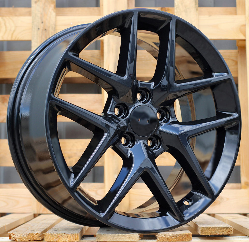 Diski R18 5x114.3 J8 ET50 RACINGLINE B1012 HONDA Black