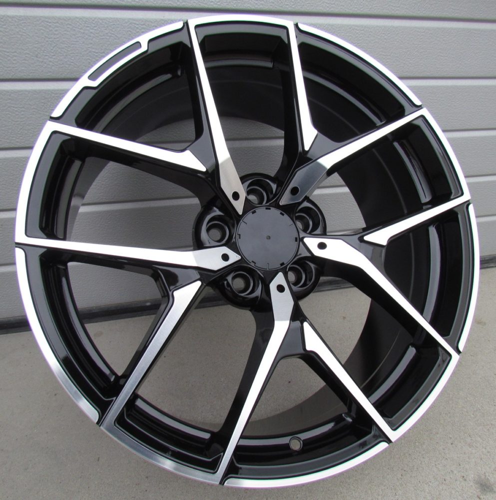 Diski R17 5x112 J8 ET40 RACINGLINE XE137 MERCEDES Black Polished