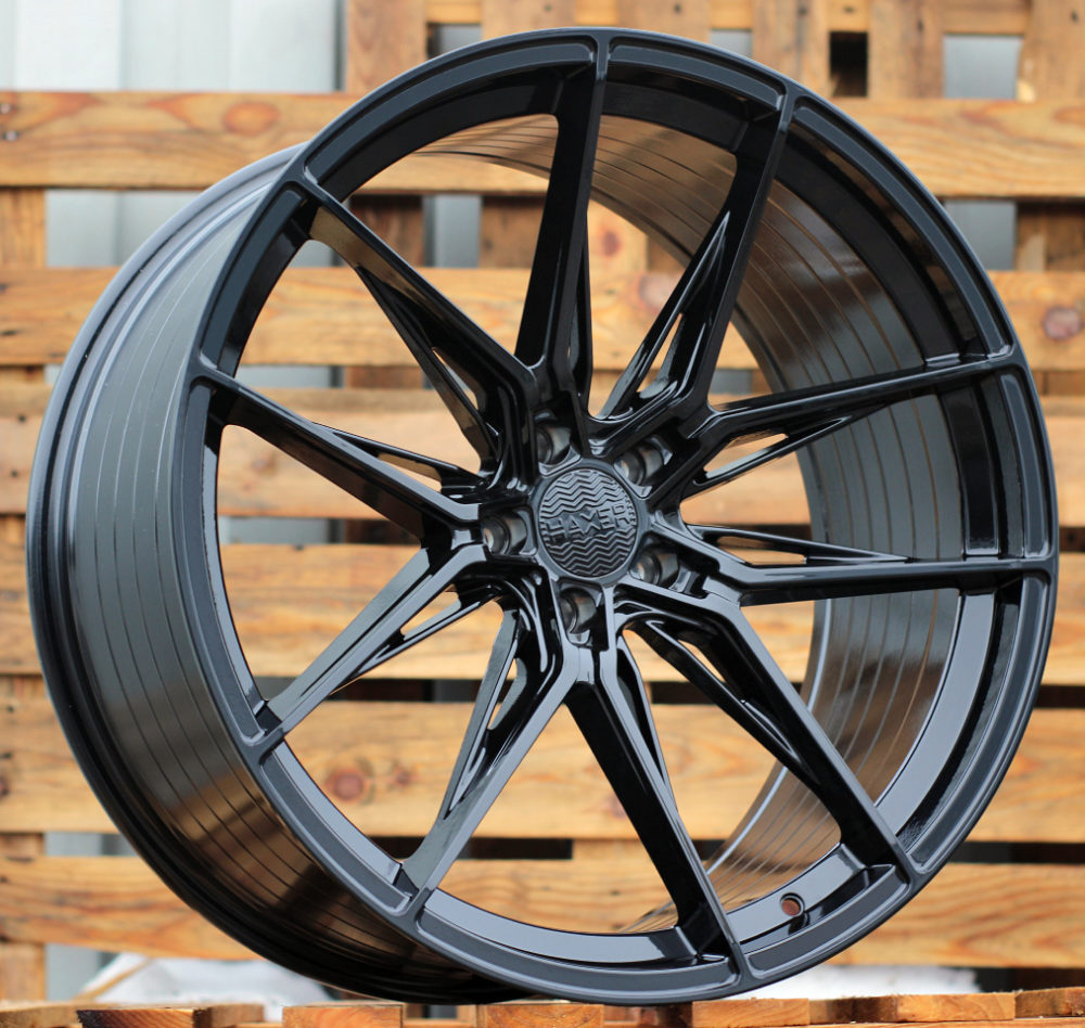 Diski R17 5x114.3 J8 ET38 HAXER HX036 Black