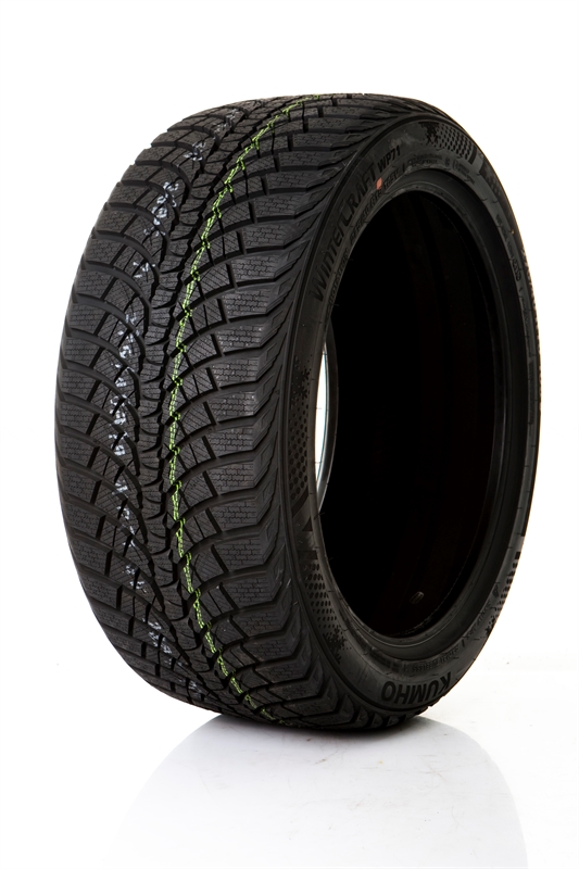 245/45R17 KUMHO WP71 99V