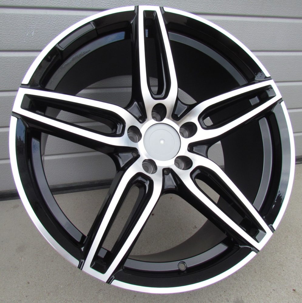 Diski R18 5x112 J8 ET43 RACINGLINE XE225 MERCEDES Black Polished