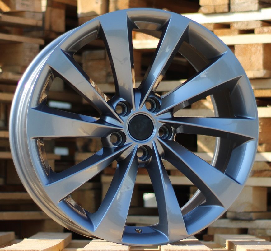 Diski R18 5x114.3 J8 ET40 RACINGLINE B1396 TESLA Gun Metal