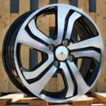 Diski R15 4×100 J6 ET53 RACINGLINE L1236 HONDA Black Polished