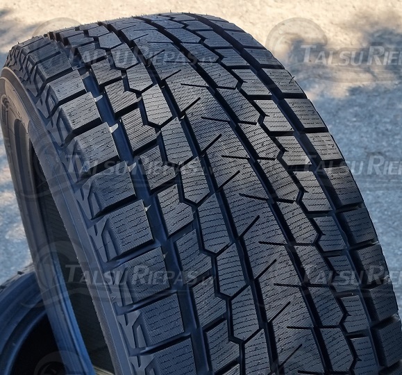 215/65R17 Yokohama IceGuard SUV G075 99Q (2025)