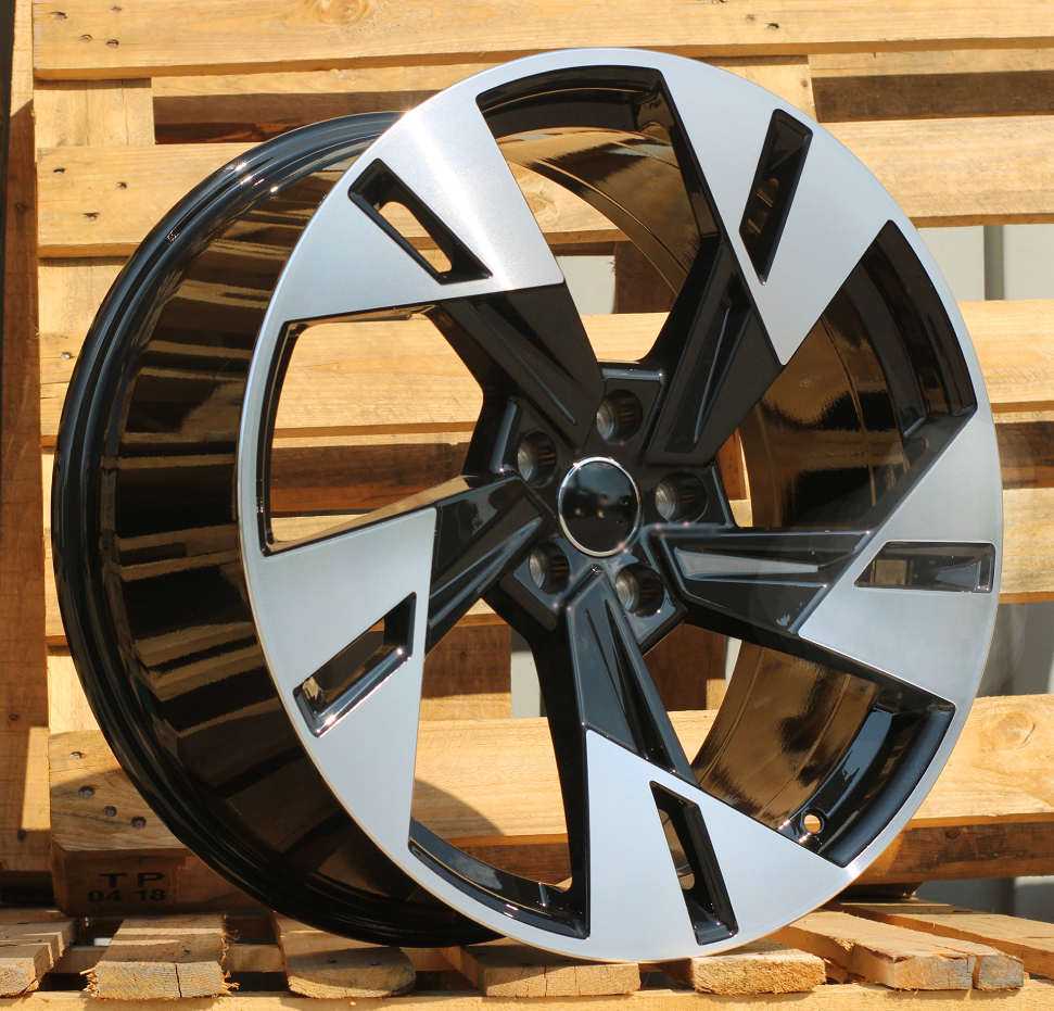 Diski R18 5x112 J8 ET39 RACINGLINE I5640 AUDI Black Polished