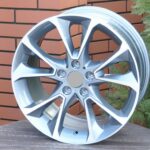 Diski R19 5×120 J9 ET48 RACINGLINE B1056 BMW Grey Polished