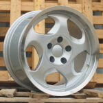Diski R17 5×120 J8 ET15 RACINGLINE B2417 BMW Silver +Polished Lip